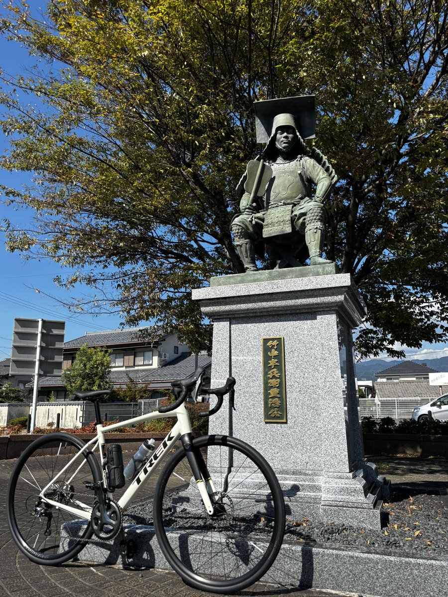 fishermanv301's tweet photo. 楽しぃー🚴‍♀️
カレーパン旨( ﾟДﾟ)ｳﾏｰ https://t.co/Y2WrysSQhX