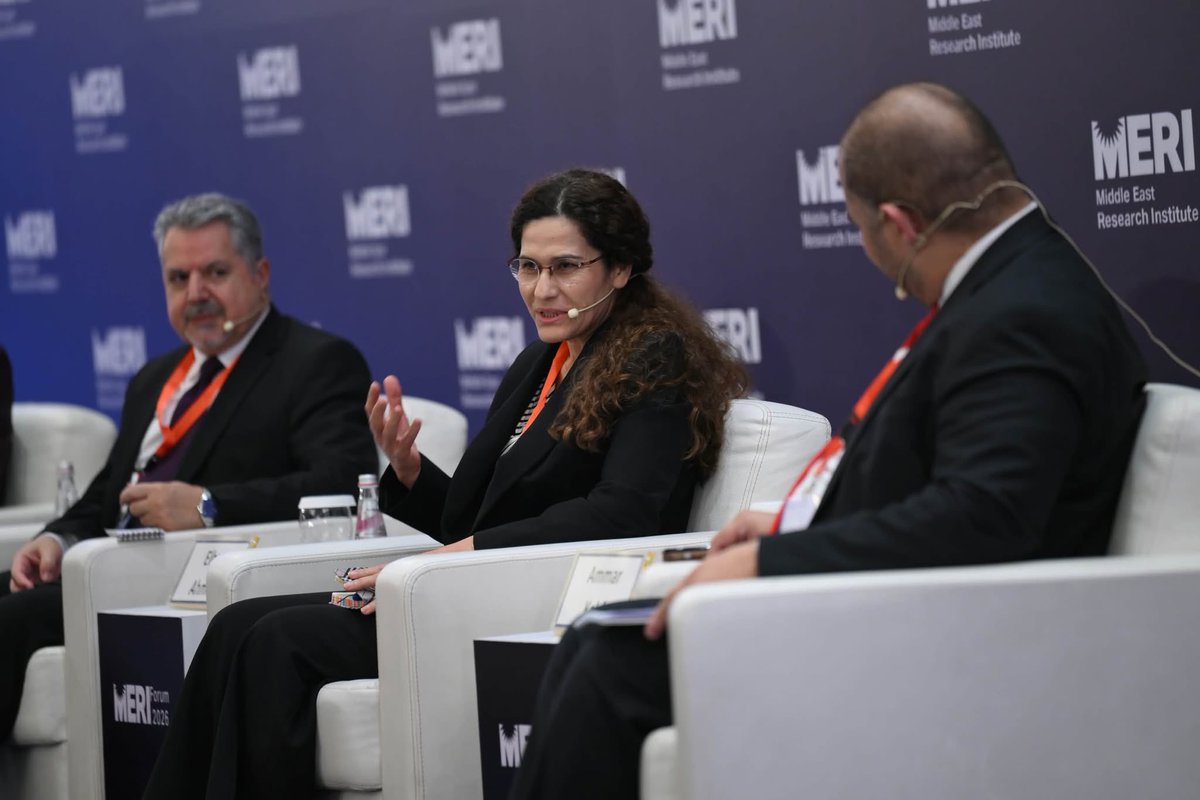 Eli_Rojava's tweet photo. Kurdish politician Ilham Ahmed:
▪️Following Assad’s fall and the integration of the SDF and other factions into the army, Syria’s landscape is changing.
▪️What happened in Syria was a revolution that remains incomplete.
#Meri2026 https://t.co/BqhD56pNEs