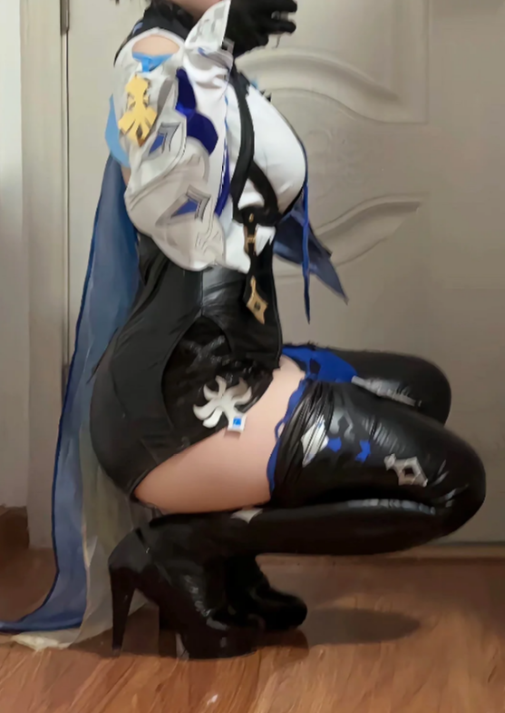 Trista598447105's tweet photo. コスプレしても主張が激しい太ももです… https://t.co/aWe186Cg1P