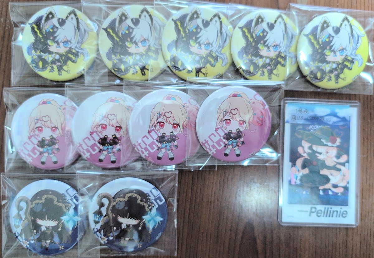 08_compass's tweet photo. #コンパスグッズ交換

求:同種ーペルリニエ
      優先度低ですが、定価でも️⭕️
出:画像のもの＋移し忘れの出撃ファースト（台座赤）、出撃メルーニャ（台座青）

郵送交換、フェス手渡しorフェス前日物販後どちらでも可 https://t.co/KE32G1162e