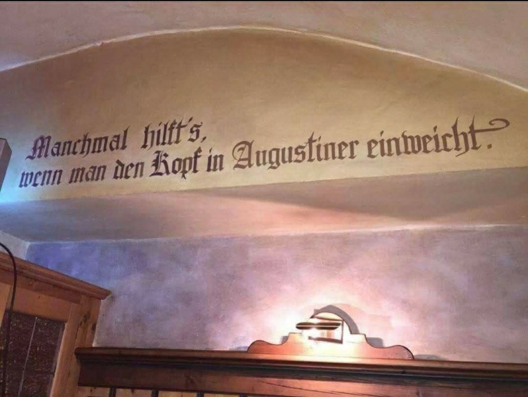 AndyKroppen's tweet photo. Aber nicht vergessen, den Kopf wieder rauszuziehen :).
#Augustiner #bier #beer #gustl #münchen #sprüche https://t.co/Cofep7C3N3