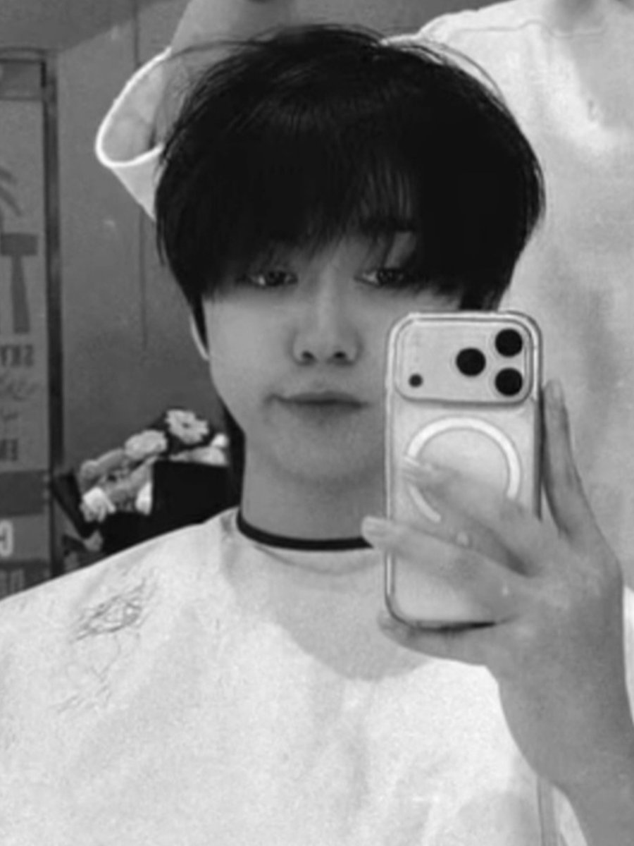 ba3bybutter's tweet photo. ตัดผมแย้วแต่แป๋วเหมือนเดิม น่ารักจังเนย😭💘🤏🏻 https://t.co/G24x6EAUsw