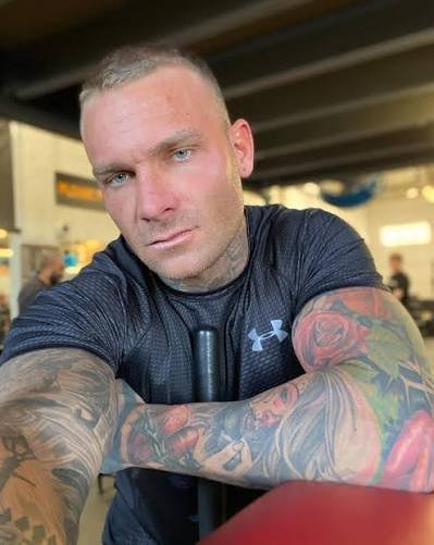 BillyJohnsvib5's tweet photo. ❣️🥰 https://t.co/8HQ5dX7111