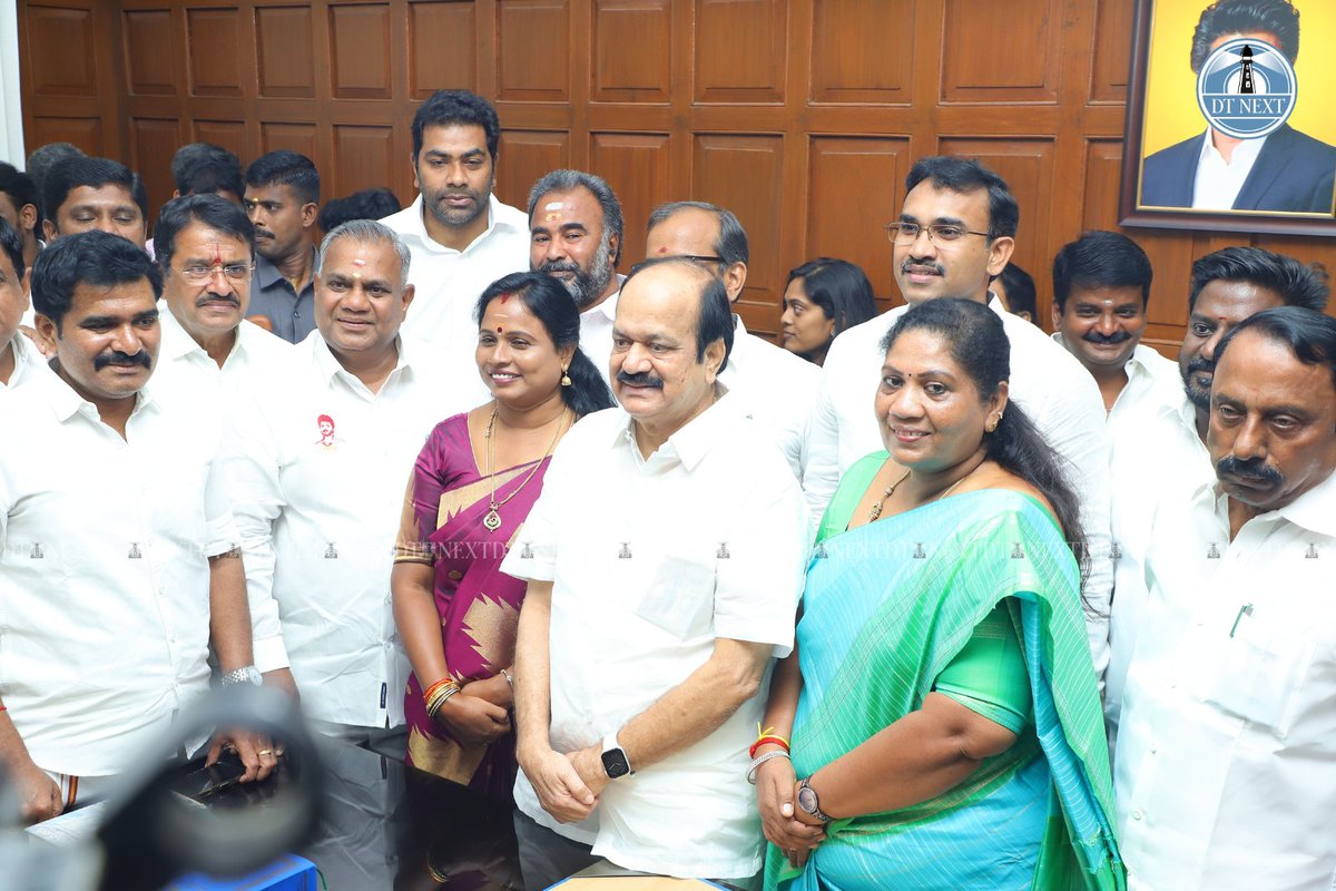 dt_next's tweet photo. #Madurantakam MLA #MaragathamKumaravel and #Dharapuram MLA #Sathyabama were sworn in as MLAs on Monday after their bypoll win on Friday. They were sworn in in the presence of #Assembly Speaker JCD Prabhakar and other TN Ministers.
📸 @agam_justin
#DTNext #TamilNadu #TVK https://t.co/IGOPehNF8g