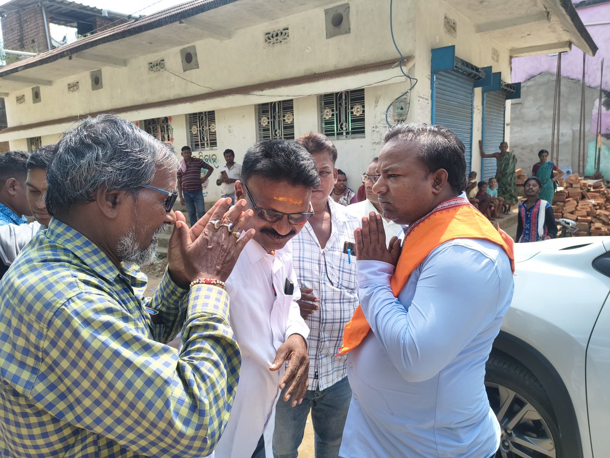 NiharMahanand's tweet photo. ମୋର ନିର୍ବାଚନମଣ୍ଡଳୀ ଅତାବିରା ଅନ୍ତର୍ଗତ ଲୁହାଖଣ୍ଡି ଗ୍ରାମପଞ୍ଚାୟତର ପୁଡାପାଲିଠାରେ ନବନିର୍ମିତ 'ବାଗ୍ ହରିଜନ ପଡ଼ା କମ୍ୟୁନିଟି ସେଣ୍ଟର୍'ର ଶୁଭ ଉଦ୍ଘାଟନ କଲି।
#AttabiraConstituency
#Luhakhandi
#Pudapali
#CommunityCenter
#Inauguration https://t.co/pluzSrD3D5