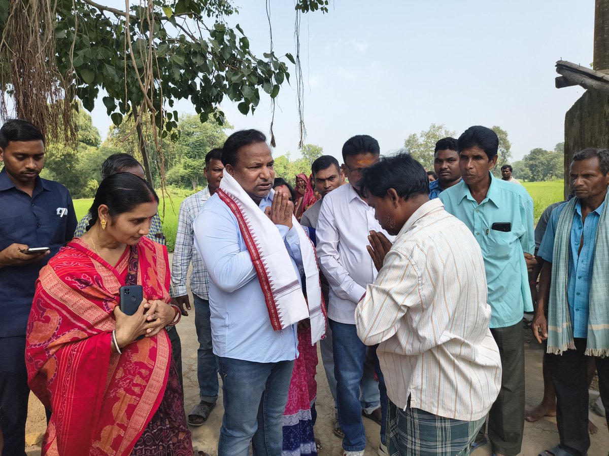 NiharMahanand's tweet photo. ମୋର ନିର୍ବାଚନମଣ୍ଡଳୀ ଅତାବିରା ଅନ୍ତର୍ଗତ ଲୁହାଖଣ୍ଡି ଗ୍ରାମପଞ୍ଚାୟତର ପୁଡାପାଲିଠାରେ ନବନିର୍ମିତ 'ବାଗ୍ ହରିଜନ ପଡ଼ା କମ୍ୟୁନିଟି ସେଣ୍ଟର୍'ର ଶୁଭ ଉଦ୍ଘାଟନ କଲି।
#AttabiraConstituency
#Luhakhandi
#Pudapali
#CommunityCenter
#Inauguration https://t.co/pluzSrD3D5