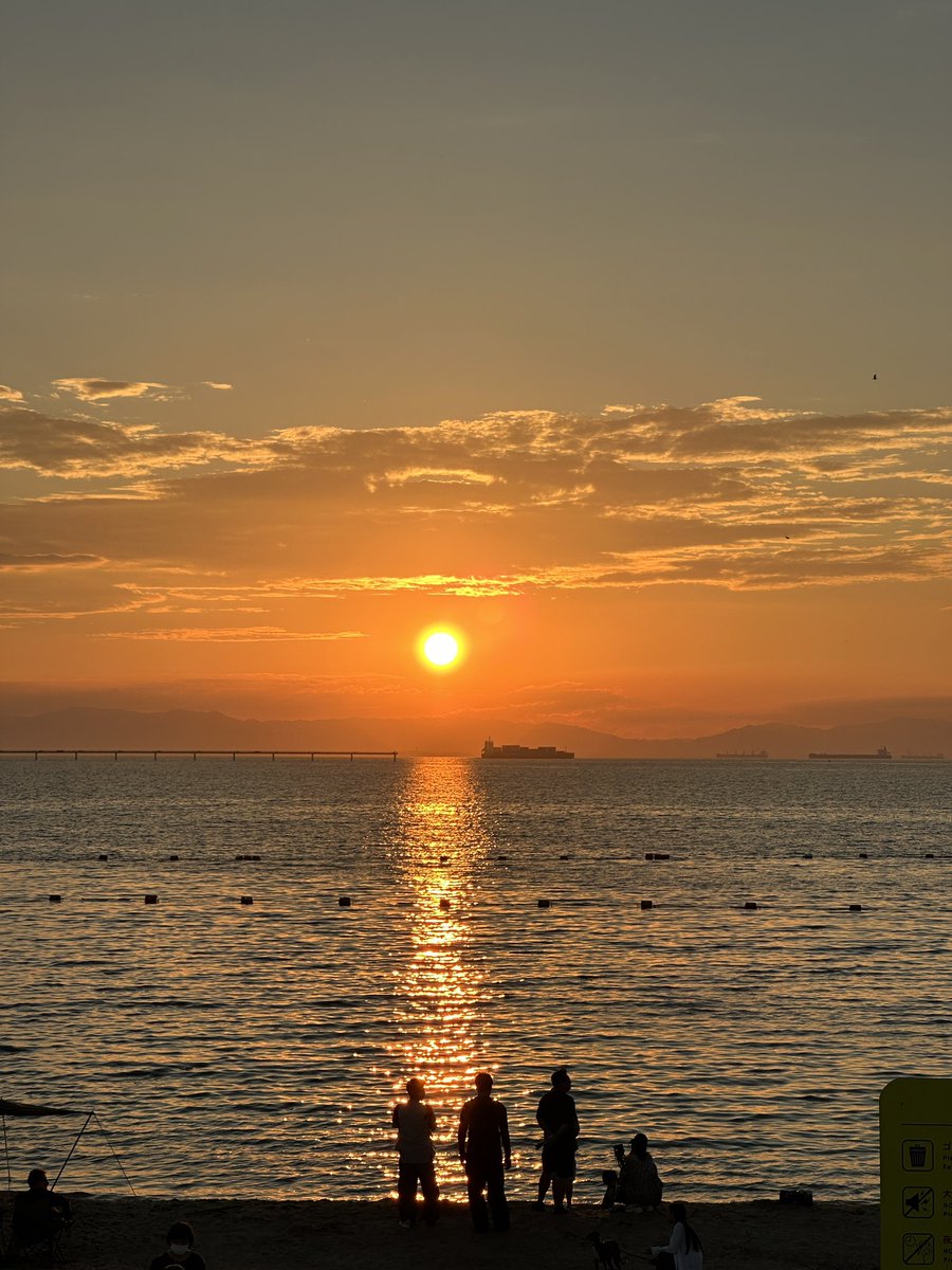 LatiLatte_VR's tweet photo. 景気のいい休日夕方の過ごし方 https://t.co/muawLQNutS