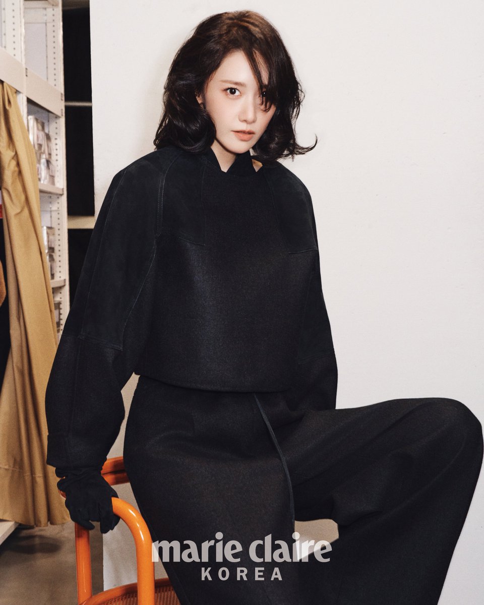 marieclairekr's tweet photo. #제작협찬 한국 아티스트 최초로 #막스마라 의 프렌드 오브 더 브랜드에 선정된 #임윤아. 유구한 시간과 유산, 세계관으로 가득한 막스마라의 디 아카이브에 들어선 순간 펼쳐진 새로운 서사. 그 디지털 화보를 지금 공개합니다.  

#maxmara #LimYoona https://t.co/YfznzCTgDx