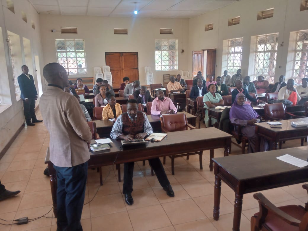 CommunitiesOrg's tweet photo. JustIn⏰: @CommunitiesOrg represented by our #ED @ConsultAlbert is a part of the Kigezi Region planning Meeting organised by @NPA_UG at @KabaleDistrict Rukiiko Hall. 
Among the issues to discuss are the key challenges that must be addressed under the #NDPIV https://t.co/5swvayGCdh