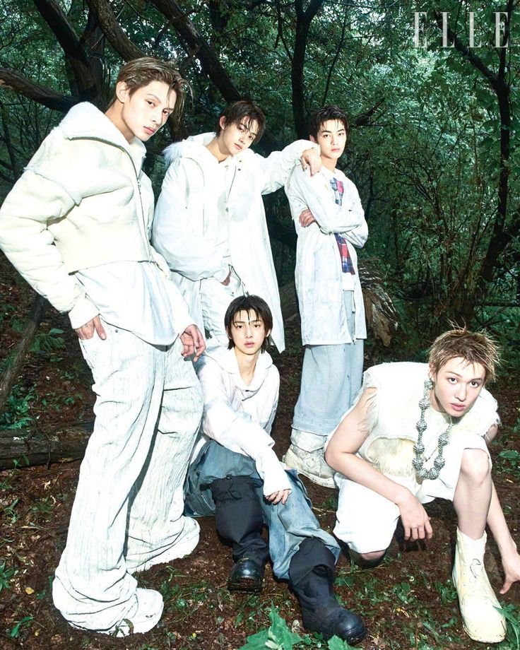 eommuse's tweet photo. oh to be the coolest teens ever with modeling genes run in their dna https://t.co/JbJVRmUjfZ
