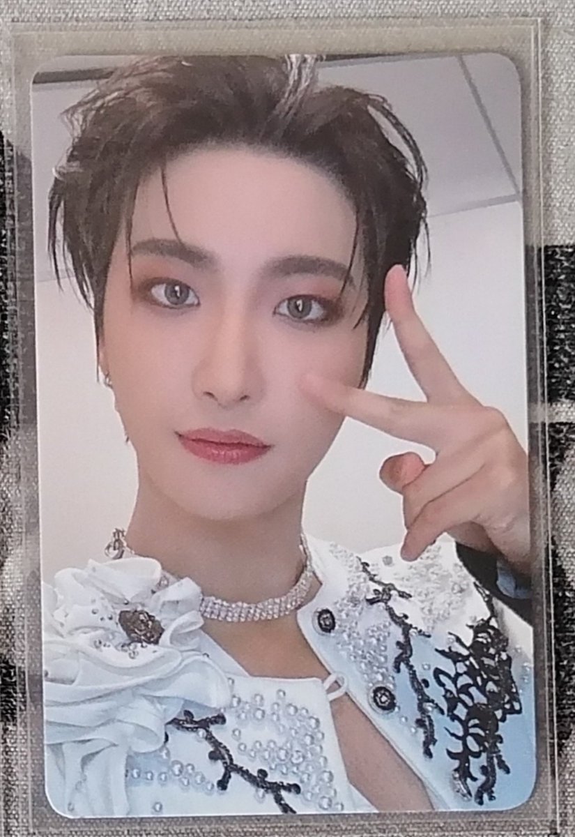 teunytiny's tweet photo. ꔛ wts lfb ateez ph

fromm early bird pob pcs
₱450 each

- price + 25 pf + sf 
- mod: j&amp;t
- mop: gcash
- payo / 3 days
- check alt for t&amp;cs  

# atz hongjoong seonghwa yunho yeosang san mingi wooyoung jongho pc photocard
#wtsateez #pasarateez https://t.co/UqXGEg0HFB