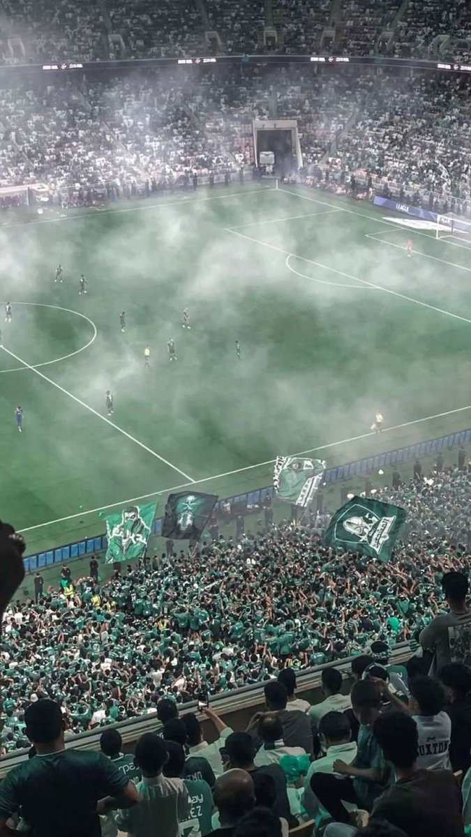 Mhattanz's tweet photo. اليوم يلعب الأهلي باذن الله دعسس 💚🥊
#AhliDay
#الأهلي_الوصل https://t.co/NaKShSosr4