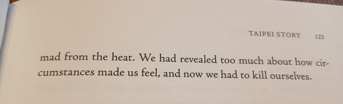 lunar_swoon's tweet photo. This book is frying me https://t.co/aw7nltadQi
