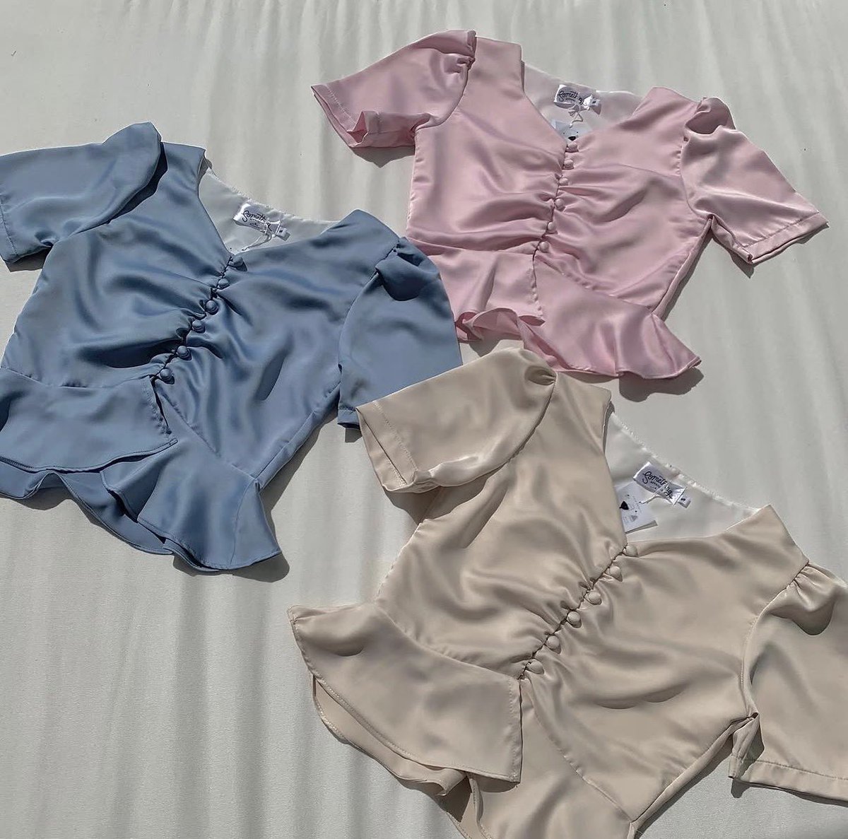 byarielinjan's tweet photo. ส่งต่อเสื้อรุ่น denny ของ somethingapparels
สีครีม size L อก 36-37”
💟100รสจาก690💟
ไม่มีขายแล้วนะค้า
#ส่งต่อ #ส่งต่อเสื้อผ้ามือสอง #เสื้อผ้ามือสอง #ส่งต่อเสื้อผ้า #เสื้อผ้ามือสองราคาถูก  #ส่งต่อเสื้อผ้ามือ2 #ส่งต่อเสื้อผ้าราคาถูก #โล๊ะตู้เสื้อผ้า #โล๊ะตู้ #โล๊ะตู้มือสอง https://t.co/DhnyGcRg9m