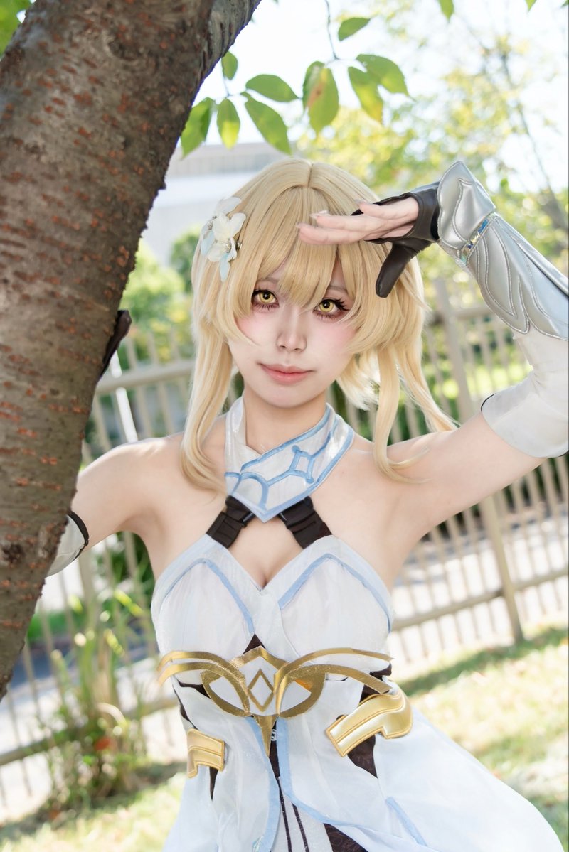 naOn711's tweet photo. ⚠︎︎cos 
原神/Genshin┊︎蛍/Lumine

    次は何に会えるかな？ ✧︎*。

📸@YHM_SEI 
#アコスタTFT #GenshinImpactcosplay https://t.co/69NPowau2f
