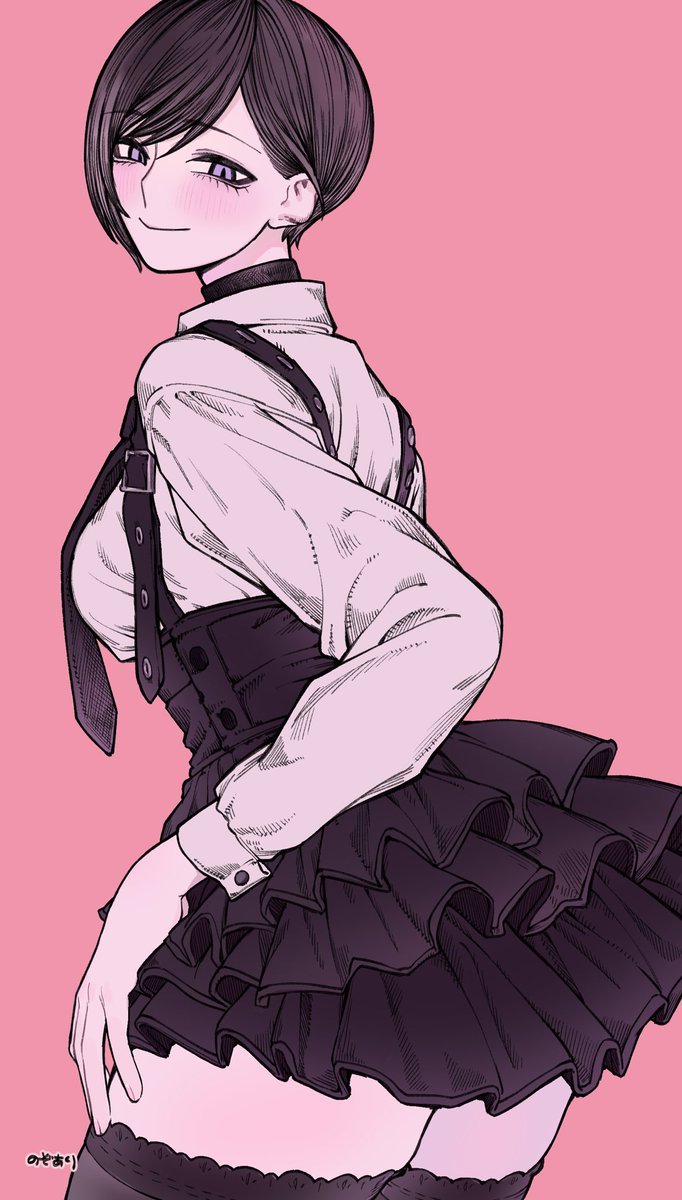 Nozoari144's tweet photo. ミニスカ黒髪ショートお姉さん https://t.co/BDEpaReUPX