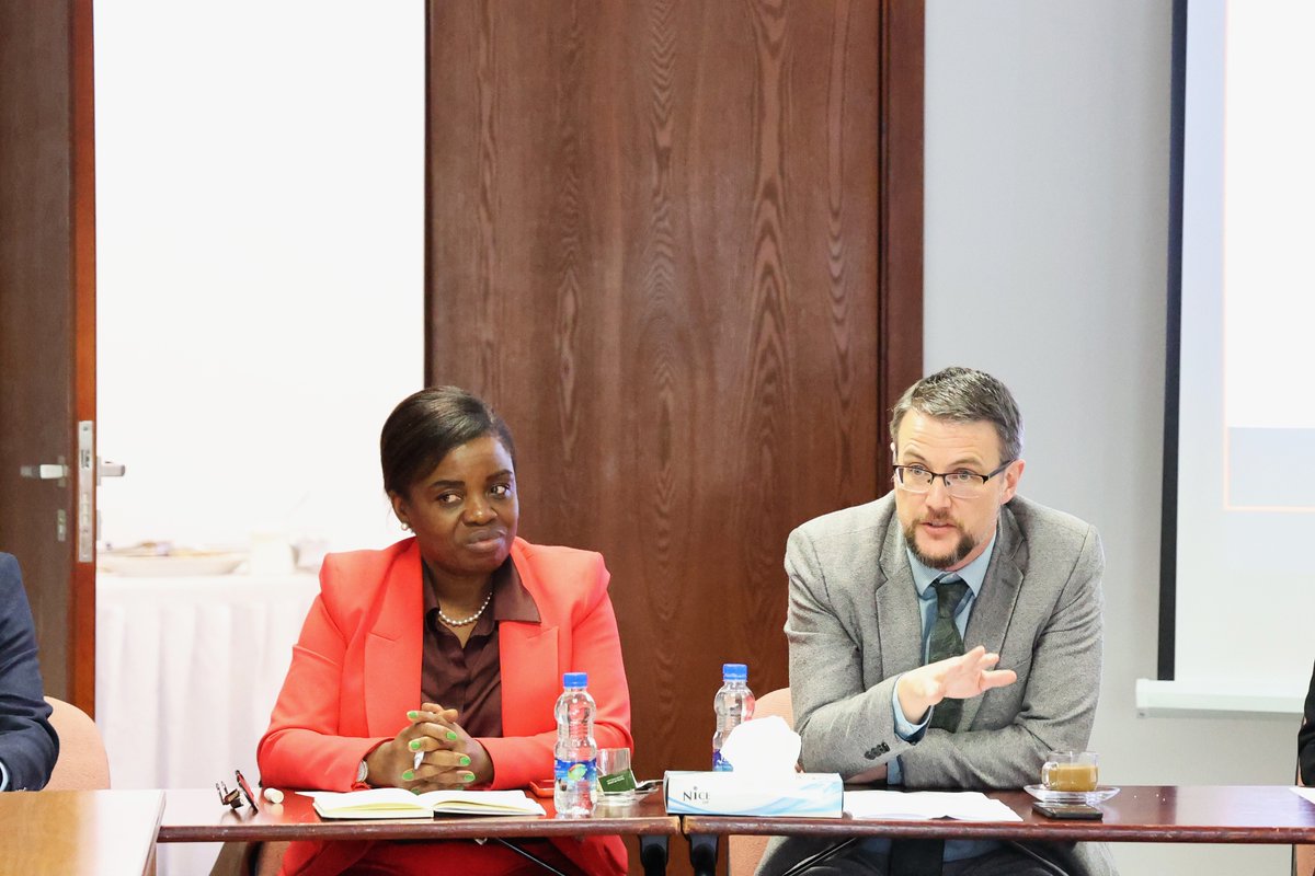 UK_AfricanUnion's tweet photo. 🇬🇧Amb. @AdamDrury co-chaired the AU Gender Partners Group with @unwomenAU and @JapanMissionAU, bringing together partners working to advance the rights of women and girls across Africa.

Every girl deserves to live free from violence and reach her full potential #DayOfTheGirl https://t.co/2wP8mfrMtz