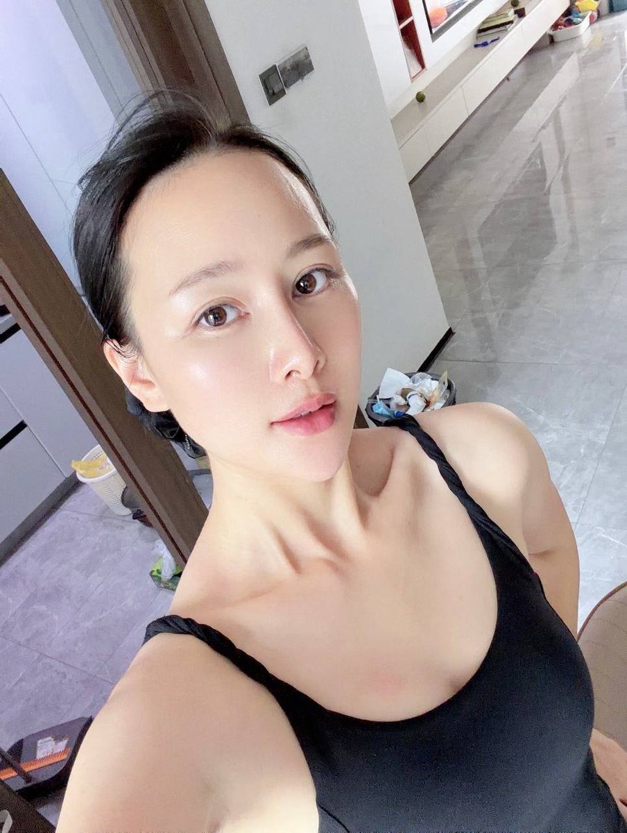 AlexJas39's tweet photo. 已婚，丧偶式婚姻独自一个人带娃，内心很累，来到这里希望找到那个最真实的自己，同时也想结交来自五湖四海的朋友。 https://t.co/3avg8aLTMj