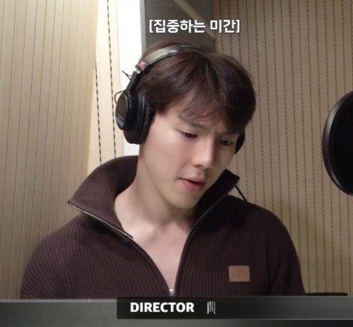 nunu__ym's tweet photo. 저는 녹음할때 한껏 집중하여 예민한 표정이
나오는 셔누군을 정말 좋아합니다 https://t.co/am9x4Tifcg