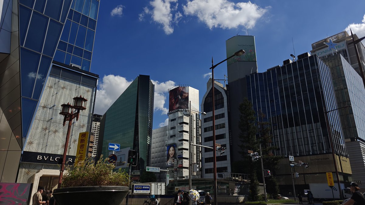 VikasSwarup's tweet photo. Osaka, a city that never does anything by halves. Vibrant, full of character, and with a personality all its own. https://t.co/sDqH6k69JD