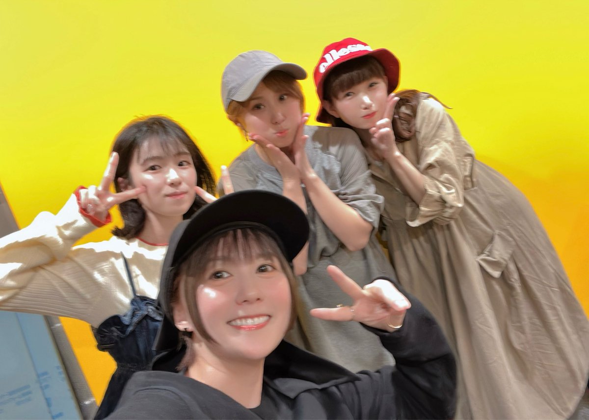 T_Larissa_T's tweet photo. #デレラジ⭐️

ありがとうございました！！

卓球部最高‼️
卓球部最高‼️
卓球部最高‼️

わらいすぎてほほがいたいぜ！！ https://t.co/peuwNUyfQs