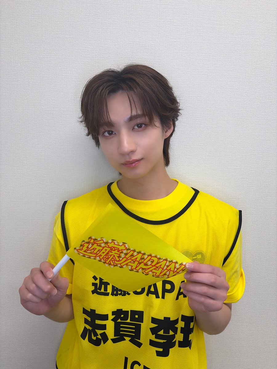 ICEx_official's tweet photo. 🦐EBiDAN大運動会🦐
#スポーツマンヒップ

＼ #ICEx #志賀李玖 💙／

🎌近藤JAPAN

顔の大きさ桃2個分！🍑
2004.5.20 22歳

「スポーツマンヒップ！」
ありがとうございました！
今年も参加できてすごく嬉しかったです！
そしておうちゃんおめでとう🥰
自分のチームからMVPは誇らしいぜ！

みんな体ゆっくり休めてね！

▼Instagram📷
https://t.co/Z7BiWymTfR

▼TikTok📲
https://t.co/Yhyuk25KjF

▼ICEx公式HP🧊
https://t.co/Oryxm49Vhf

#EBiDAN大運動会 #EBiDAN
#ICEx #COOLer