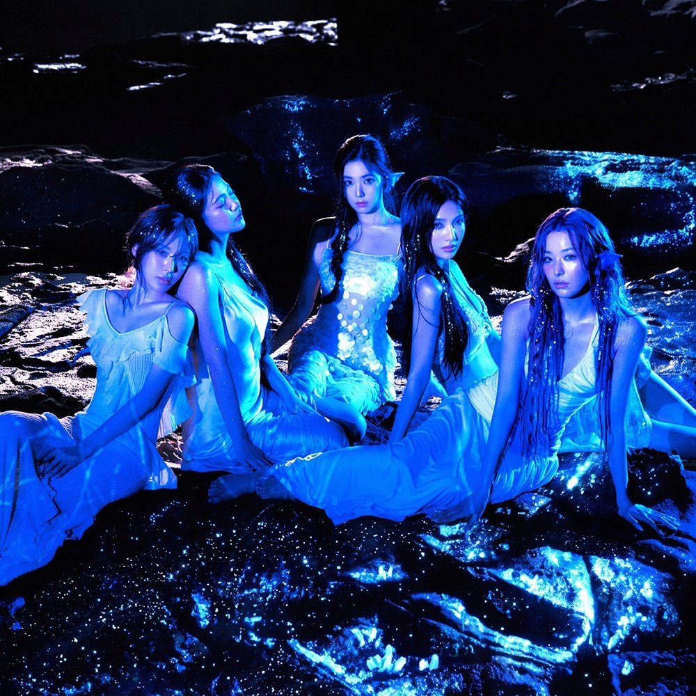 redvelvetbase_'s tweet photo. 1 RT = 1 vote 
1 REPLY = 1 vote 

I vote #redvelvet for Fan’s Choice Female at #2026MAMAVOTE https://t.co/gqj5cntEth