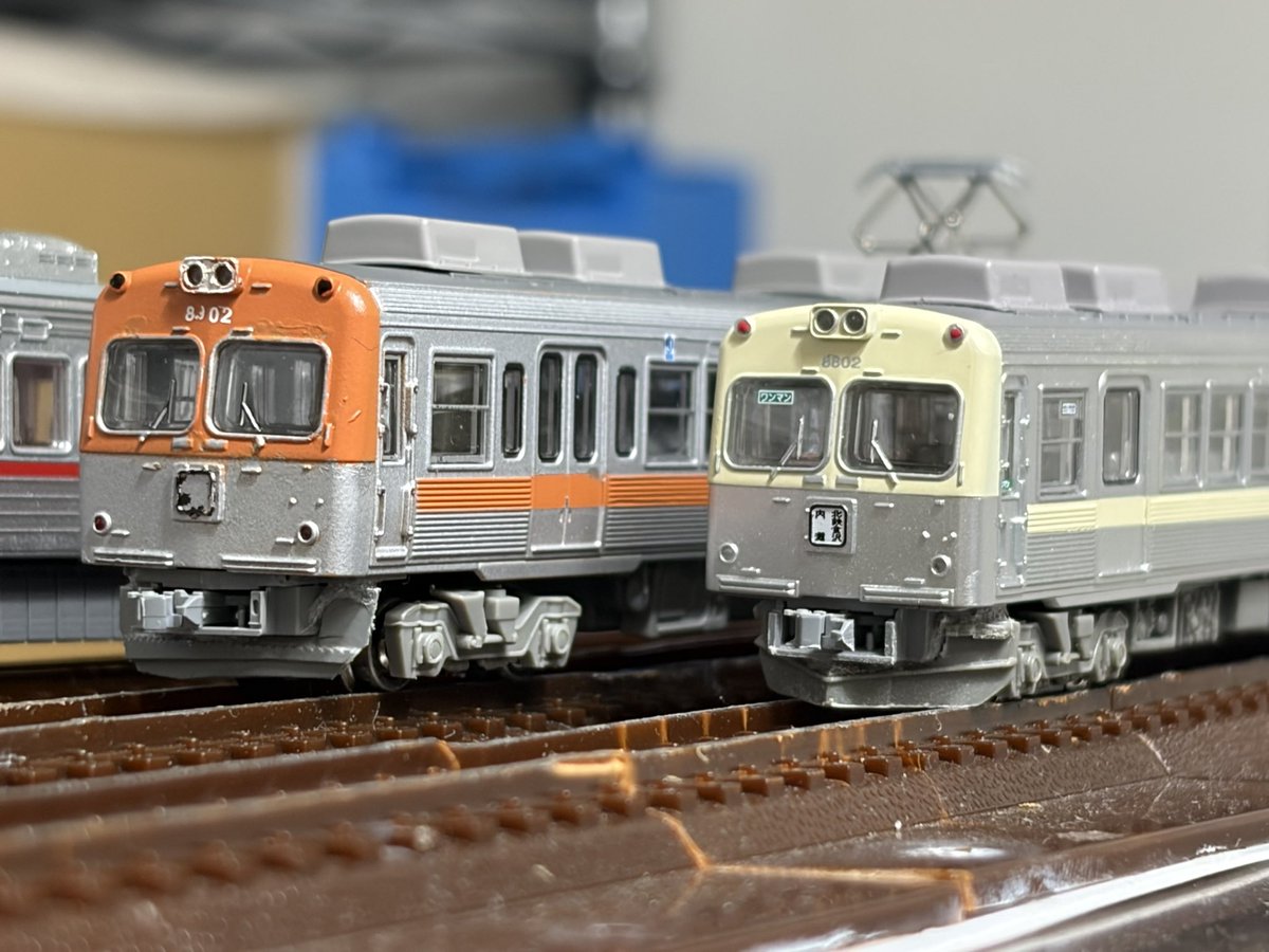 Ketama8001's tweet photo. #けーたま重機整備 
北陸鉄道浅野川線の8902F落成…！
陸送セットの車両を活用して製作…していたところ製品化というタイミングの悪さ…
床下機器も実車同様に正規化してます。
スノープラウはプラ板で1から作成しています。 https://t.co/SiJatIe9Mb