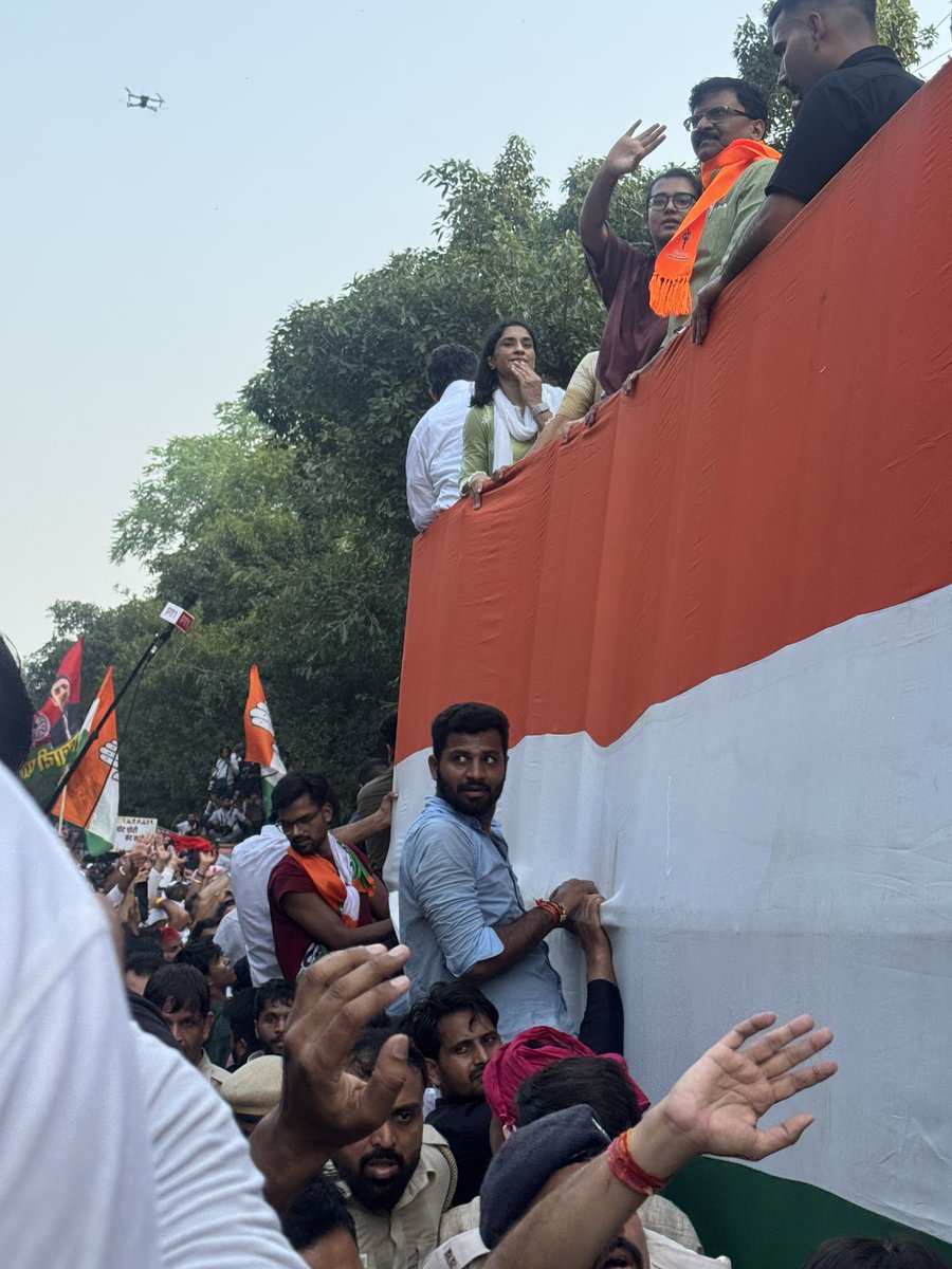 pranavpradhi1's tweet photo. It was so good to see @Phogat_Vinesh at the forefront today. She’s one of the faces of resistance against this government. A champion on and off the mat, she continues to inspire so many of us. ❤️✊ https://t.co/y6wbhJCMV5