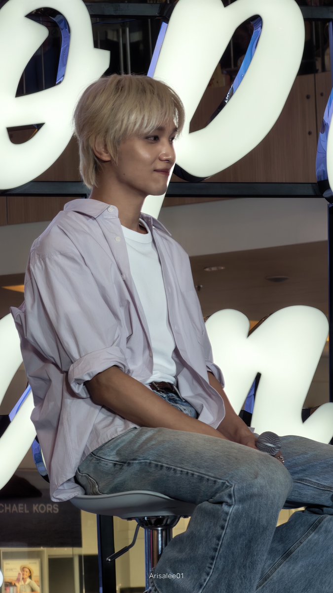 Arisalee01's tweet photo. HAECHAN x Kopi Kenangan 

#HAECHAN #해찬 #엔시티 #nct https://t.co/lai837bR0Z