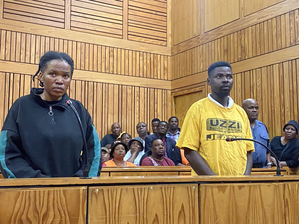 JacaNewswatch's tweet photo. Mkhawane appeared in the dock alongside his two wives, Ntsako Makhubela and Amanda Mnguni.
The state has added a charge of fraud after investigations revealed that an insurance policy had been taken out in the name of the baby’s mother. #GBV #HennopsRiver https://t.co/nOp9GTJNHK