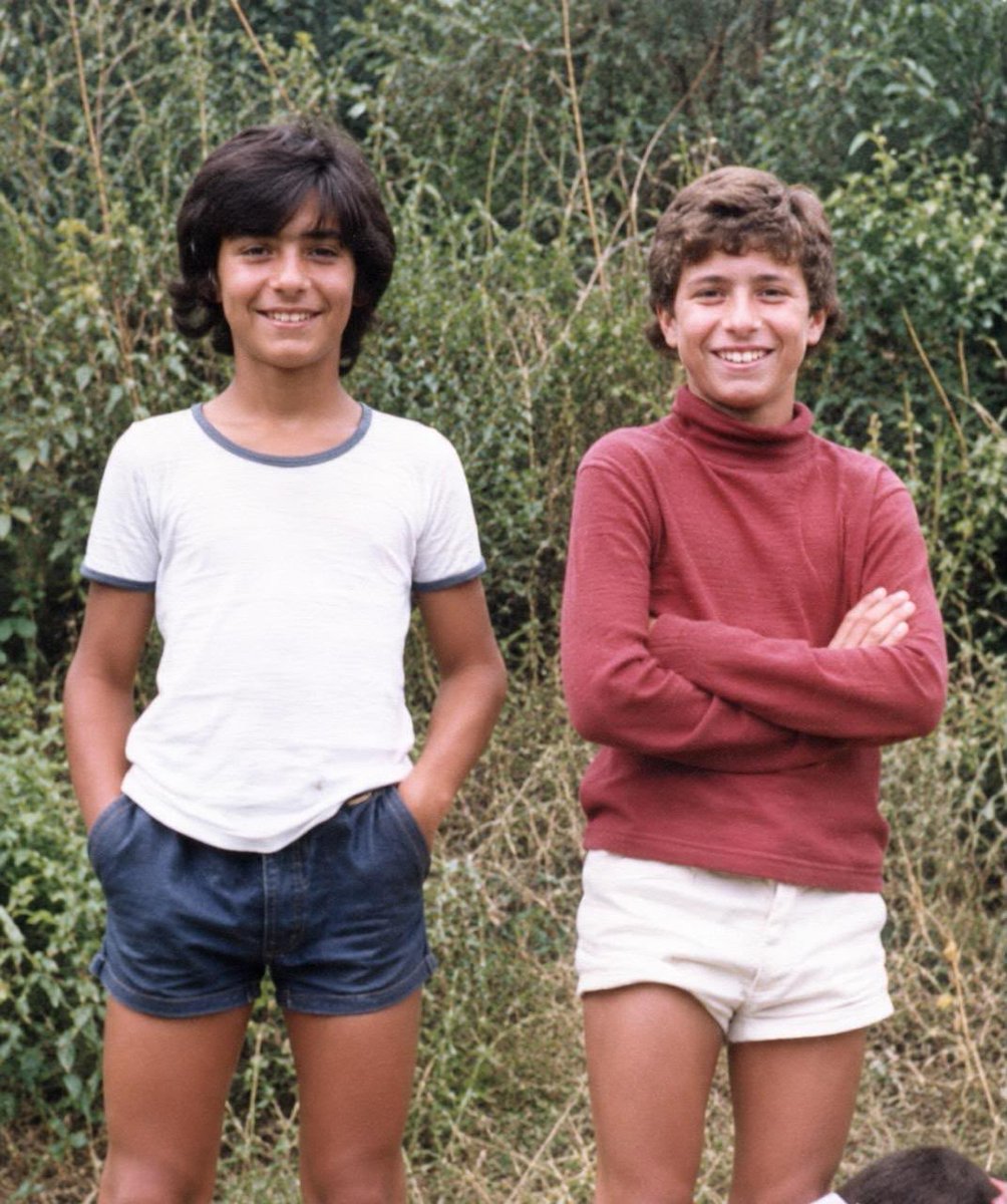 DomMarcoseDavi's tweet photo. Os veião tinha estilo né não? 🤣 Feliz dia das crianças turma!

#felizdiadascriancas #diadascriancas https://t.co/oljyFXaLSx