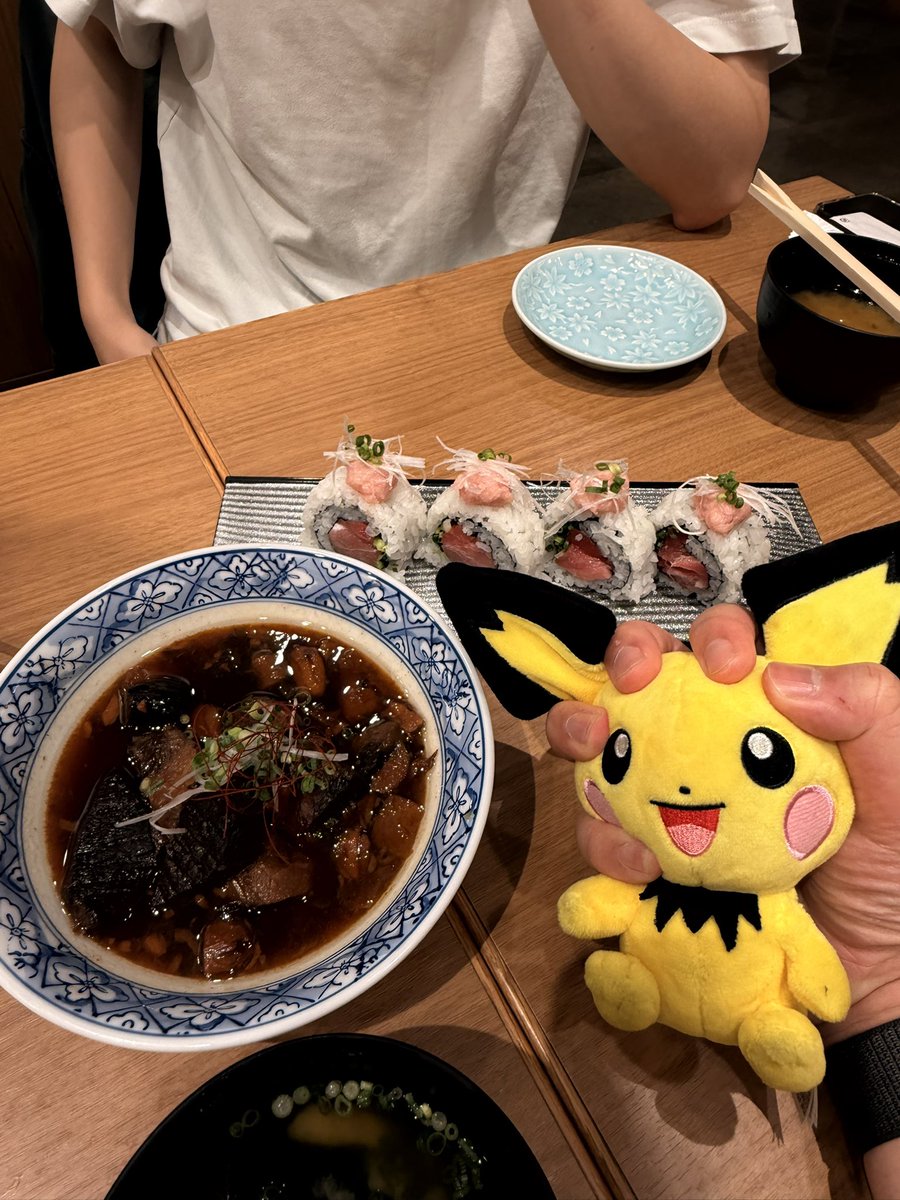 3939_HH's tweet photo. 日本食美味い😋 https://t.co/4sADEpI9Ek