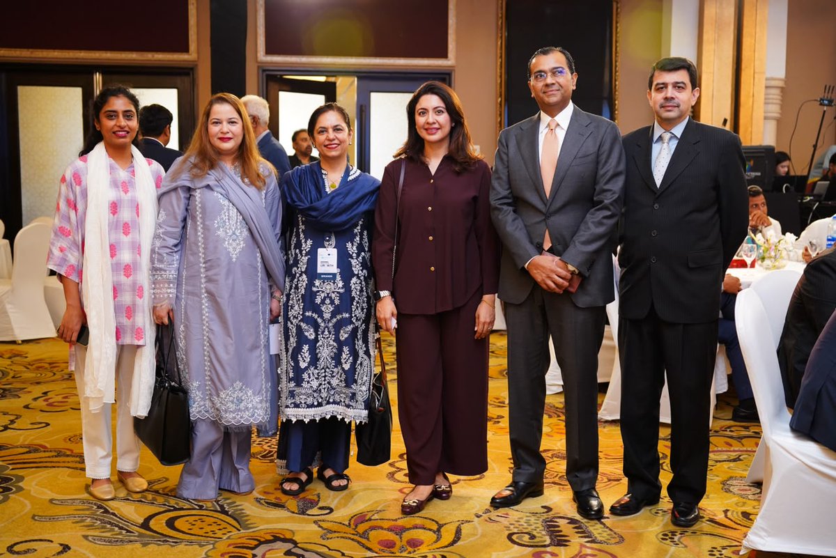 KashfFoundation's tweet photo. More news from the AMC10 Awards by Pakistan Microfinance Network!
@RoshanehZafar,Founder and Managing Director of Kashf Foundation was also present at the event where she participated as a panelist in the Plenary Session on Ecosystem Collaboration for Inclusive Microfinance https://t.co/HJh547a5dF