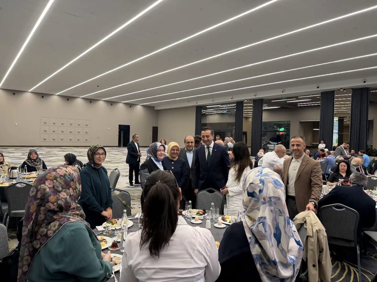 AKKadinSisli's tweet photo. Camiler ve Din Görevlileri Haftası vesilesiyle, İlçe Başkanımız Serkan Polat’ın katılımlarıyla düzenlenen kahvaltı programına Kadın Kolları olarak katılım sağladık.

Manevi değerlerimizin yaşatılması ve toplumsal  adına gerçekleştirilen programda emeği geçenlere teşekkür ederiz. https://t.co/KHKL1UYykE