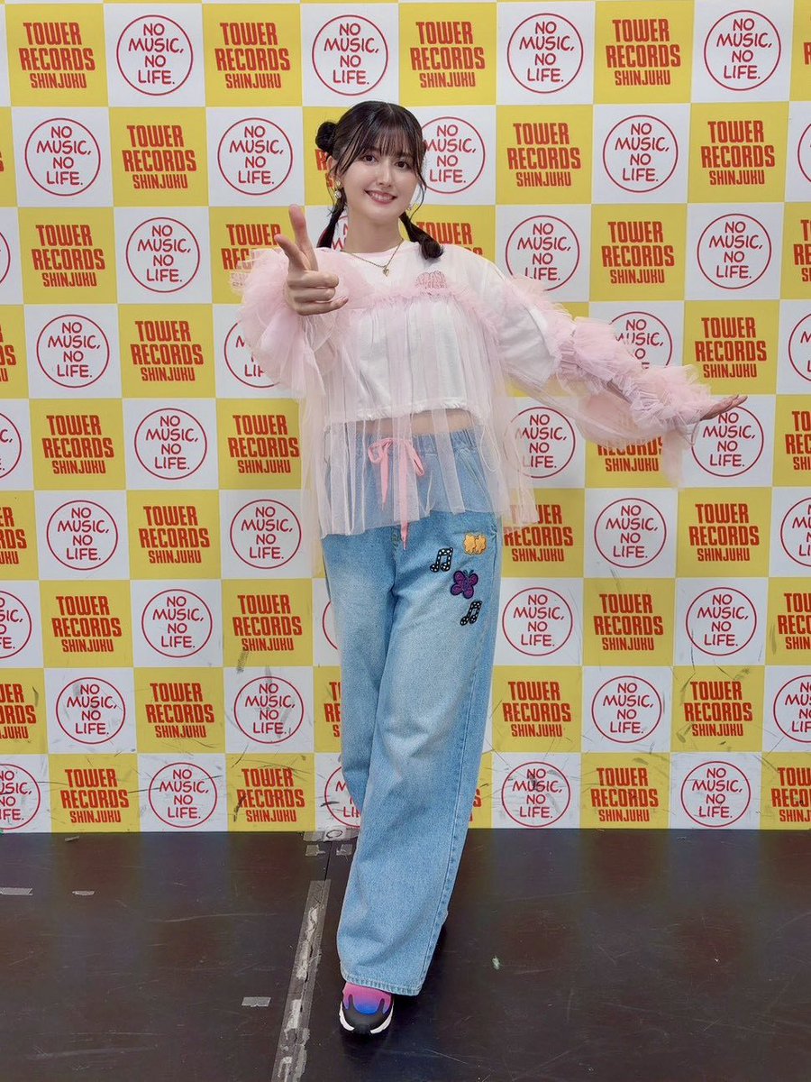 komagatayuri825's tweet photo. 「Aim High！〜恋はFPS〜」
リリースイベント

ありがとうございました！
久々のリリイベ楽しすぎたし、みんなのライブを楽しむ筋肉がパワーアップしてることを見せつけられました💪
10月28日のリリースをお楽しみに！

#駒形友梨リリイベ261012 https://t.co/p5edY08SsM