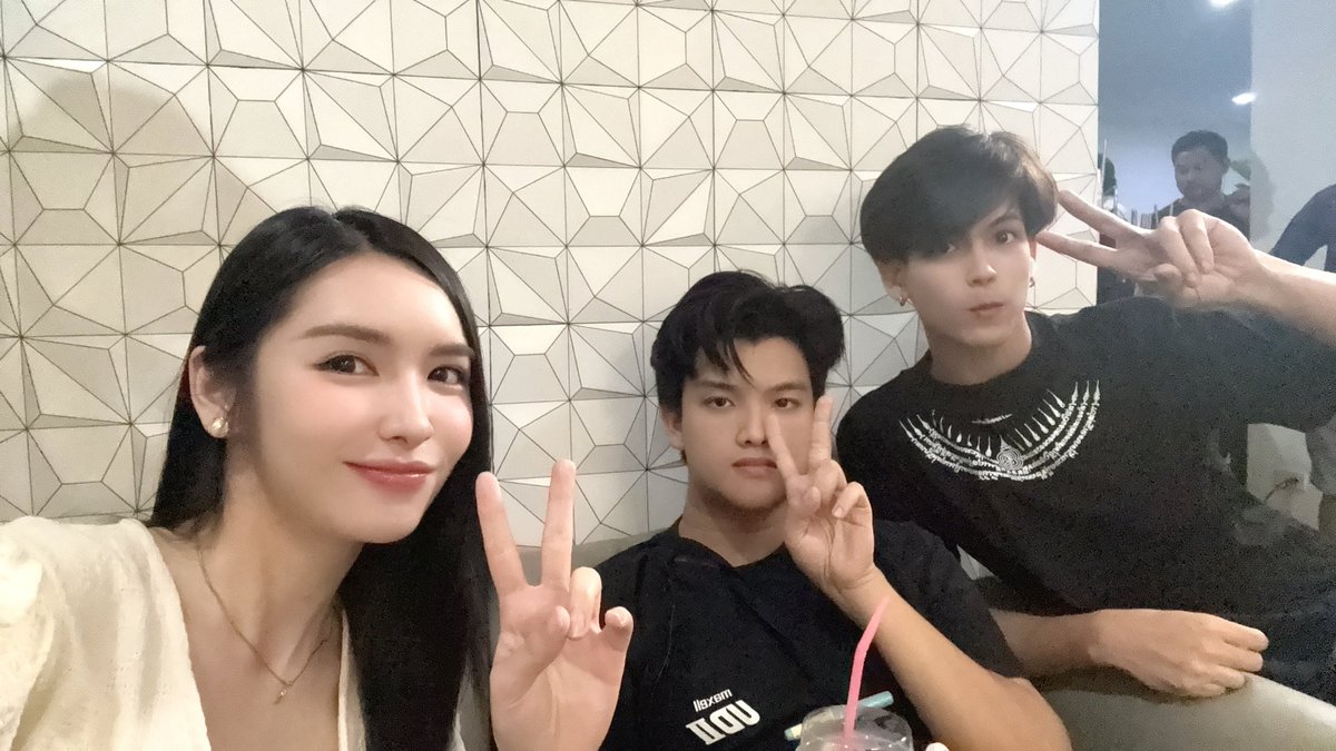 Lookkaeww_k's tweet photo. @mipuwadon พร้อมเอ็นเตอร์เทน เต็มพลังให้พี่มิ้แย้วบูสๆ😆🫶🏻✨

KHOM KHLANG EP6
#ข่มขลังตอนที่6 https://t.co/C1rWhz5YcR