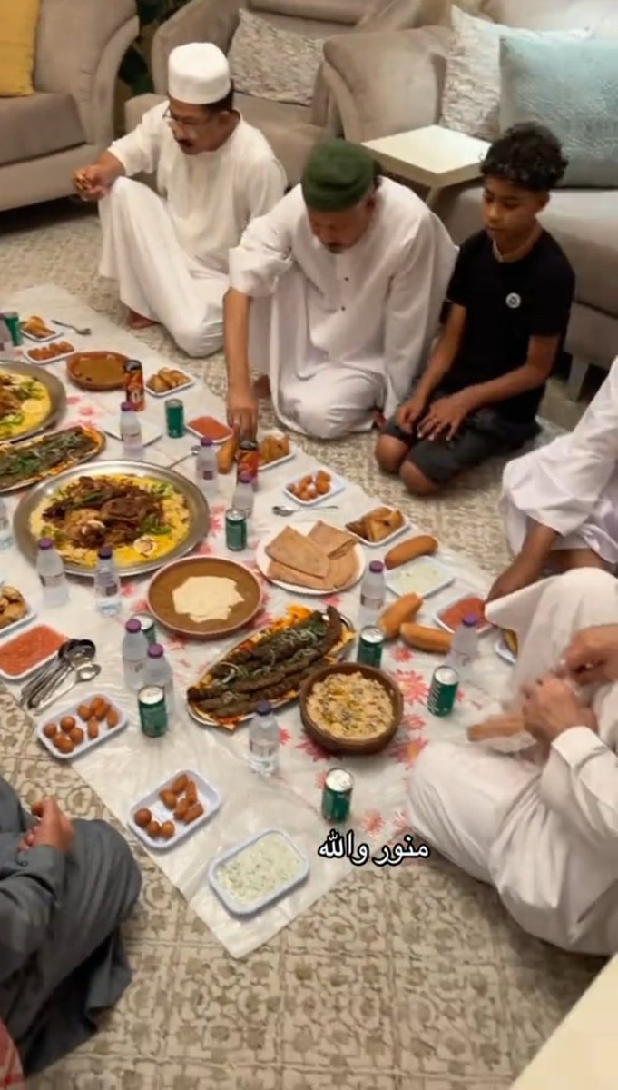 ShareXSA's tweet photo. لا من شاف ولا من درا https://t.co/m4z2NQTXwT