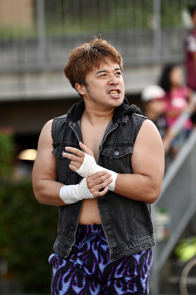 Dynamic_F's tweet photo. 10.12秋夢祭
やっぱり屋外プロレスは必然的にわちゃわちゃするので凄く楽しかったな！
来年の開催も期待したい！
#秋夢祭 https://t.co/Ktpyh3heTb