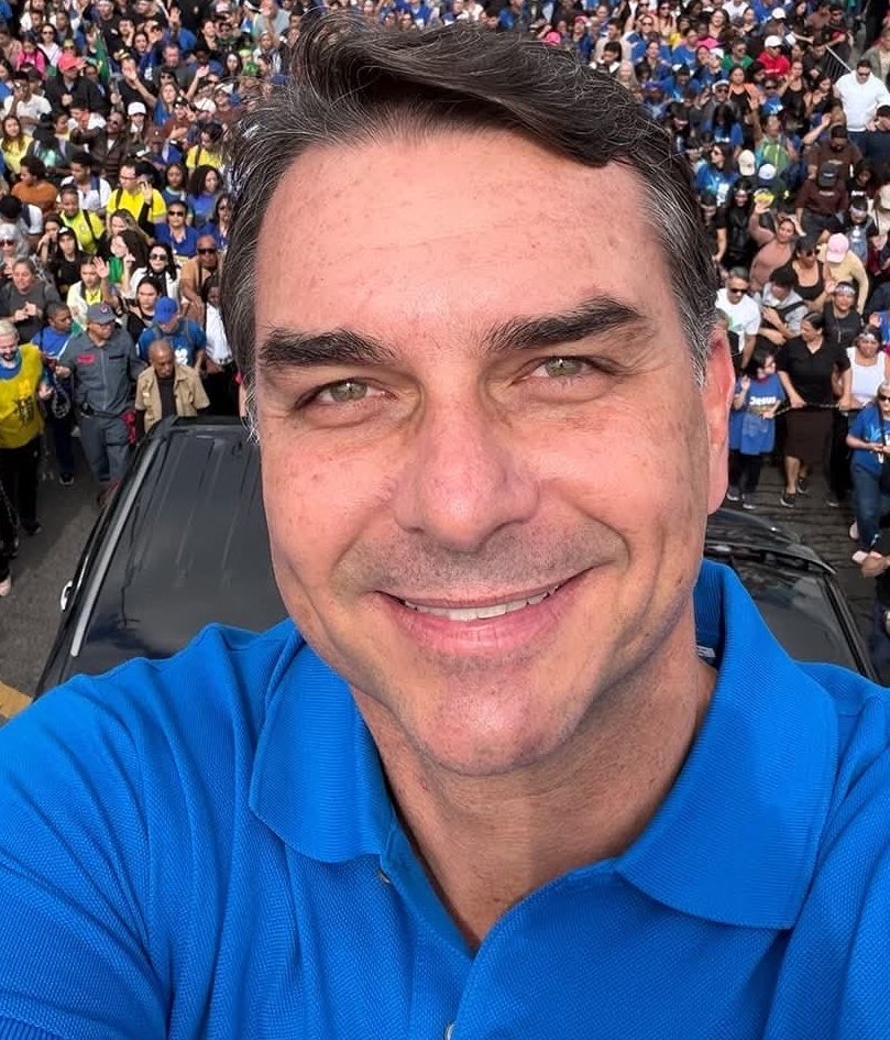 PortalBabados's tweet photo. 🚨AFRONTOSA! Mel Maia em nova postagem ao afirmar voto em Lula: “Fica aí votando em Bolsonaro por causa do marido, enquando ele não sai do direct da petista gostosa kkk” 🗣️ https://t.co/gMFTHsEUJo