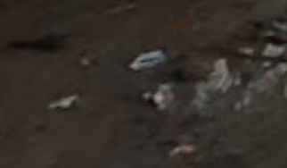 ZZRRYT's tweet photo. @D162Michele You did it for a random Indian location and there's no large pile of trash? There are still some but this is still too clean. https://t.co/SqCoT7hv2E