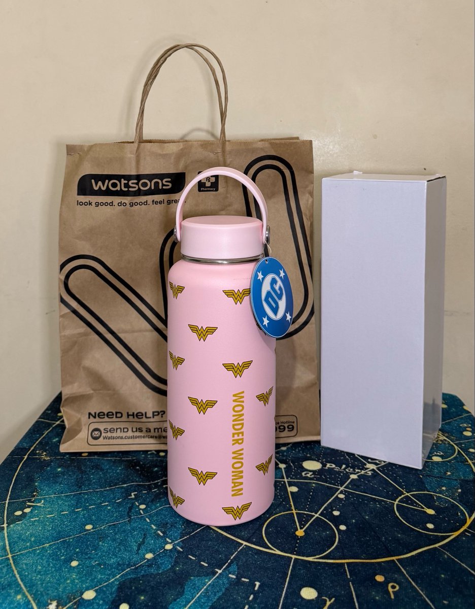 midnightarciVes's tweet photo. Nag-scroll lang ako sa Grab app tapos napatingin na rin sa GrabMall 😂 Baka may kailangan din kayong bilhin, check niyo habang may 10.10 sale pa hanggang October 12. Ako nabudol nitong tumbler hahaah https://t.co/jgcO2xqcwx