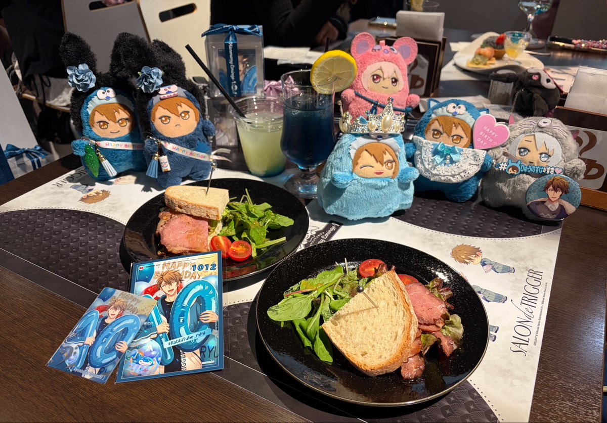 milkxcaramel's tweet photo. #️⃣検索もかからない中でたくさんの♡ありがとうございます😭✨
アニカフェ・モフハロも行ってきたよ楽しかったよ🏝️ https://t.co/9hQCWP8JND