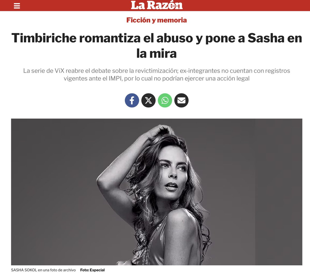 JoseMarioMX's tweet photo. Tenía apenas 14 años. Él rondaba los 40 y era un poderoso productor musical. Ahora, una serie sobre Timbiriche revive la relación entre Sasha Sokol y Luis de Llano. Según una investigación de La Razón, la ficción presenta a la adolescente como quien seduce al productor y a él como un hombre que simplemente “se dejó llevar”. Parece una decisión de los guionistas, pero sus consecuencias son mucho más profundas: una historia de abuso puede terminar contándose como un romance en el que la responsabilidad recae sobre la menor de edad.

Hay un antecedente jurídico que hace especialmente delicada esta representación. En el amparo directo 34/2024, la @SCJN dejó firme la responsabilidad civil de Luis de Llano y explicó algo fundamental: una adolescente puede sentir cariño, buscar la aprobación de un adulto e incluso creer que está viviendo una relación consentida. Eso no elimina la desigualdad de edad, madurez y poder. La Corte advirtió que estas relaciones pueden romantizarse hasta ocultar la violencia que existe detrás. La responsabilidad de establecer límites correspondía al adulto, particularmente cuando tenía influencia sobre la carrera de la menor.

Aquí aparece un conflicto jurídico extraordinario. La libertad artística permite contar historias reales sin autorización de sus protagonistas, inventar diálogos y ofrecer interpretaciones distintas. Pero no concede inmunidad para vulnerar la intimidad o atribuir hechos falsos que lesionen derechos. Si una producción convierte a la adolescente en seductora y al adulto en víctima de las circunstancias, puede terminar reproduciendo precisamente el estereotipo que la Suprema Corte cuestionó. No se trata de prohibir una serie por contar una historia incómoda. Se trata de comprender que una ficción puede cambiar la manera en que millones de personas recuerdan los hechos. Y hay algo que ningún guion debería conseguir: trasladar a una niña la responsabilidad jurídica y moral que correspondía al adulto.