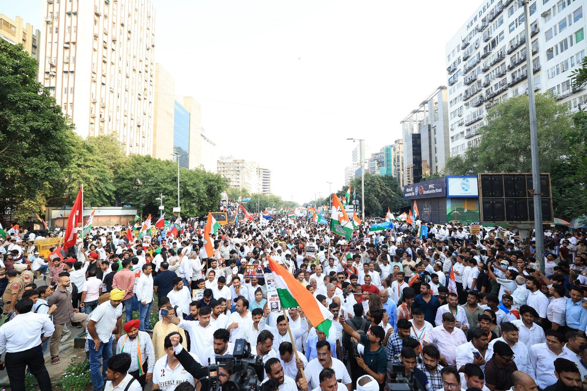 INCIndia's tweet photo. भारत की गूंज ✊ https://t.co/5mmdcFyBle