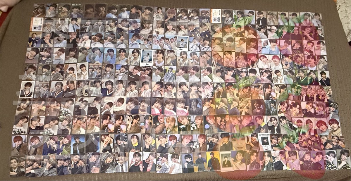 EJNicho97_'s tweet photo. #lunémails 💌

Finally, received all the photocards I bought over the last three months🥹❤️

ps. three months isn't a long time to spend that much money ㅋㅋㅋㅋ

Love you❤️❤️❤️ #andTEAM https://t.co/irZJ9PjBHc