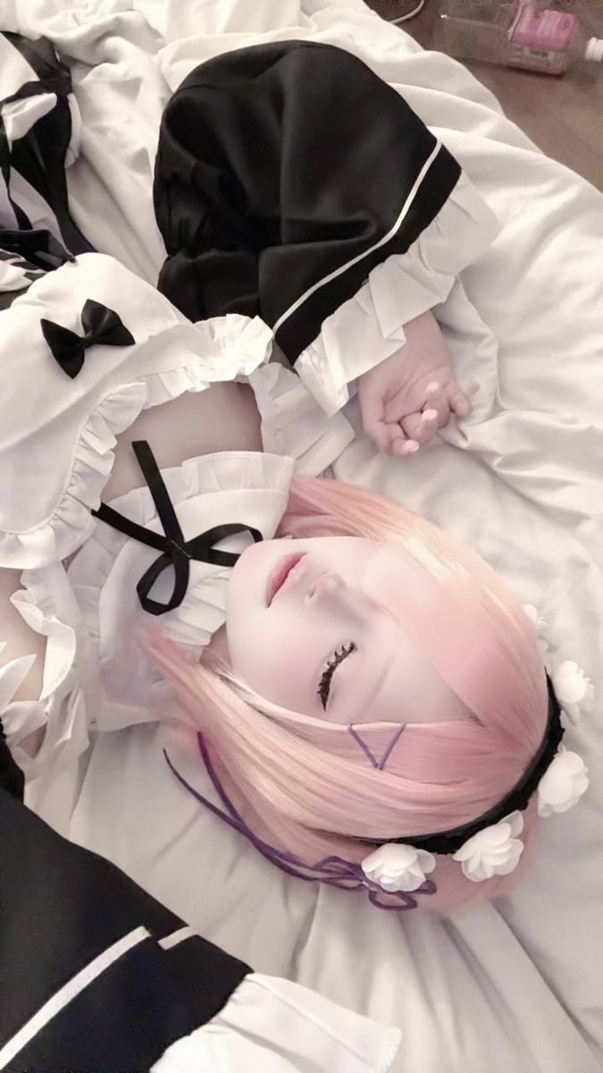 sia_getplan's tweet photo. ウィッグセットしてない低クオだけど💧 #リゼロ #コスプレ #リゼロコスプレ #ラム https://t.co/Gb7ouDk9BN
