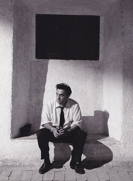 BoylanRoger's tweet photo. Federico Fellini in Expressionist mode. https://t.co/WsuYnqMQMN
