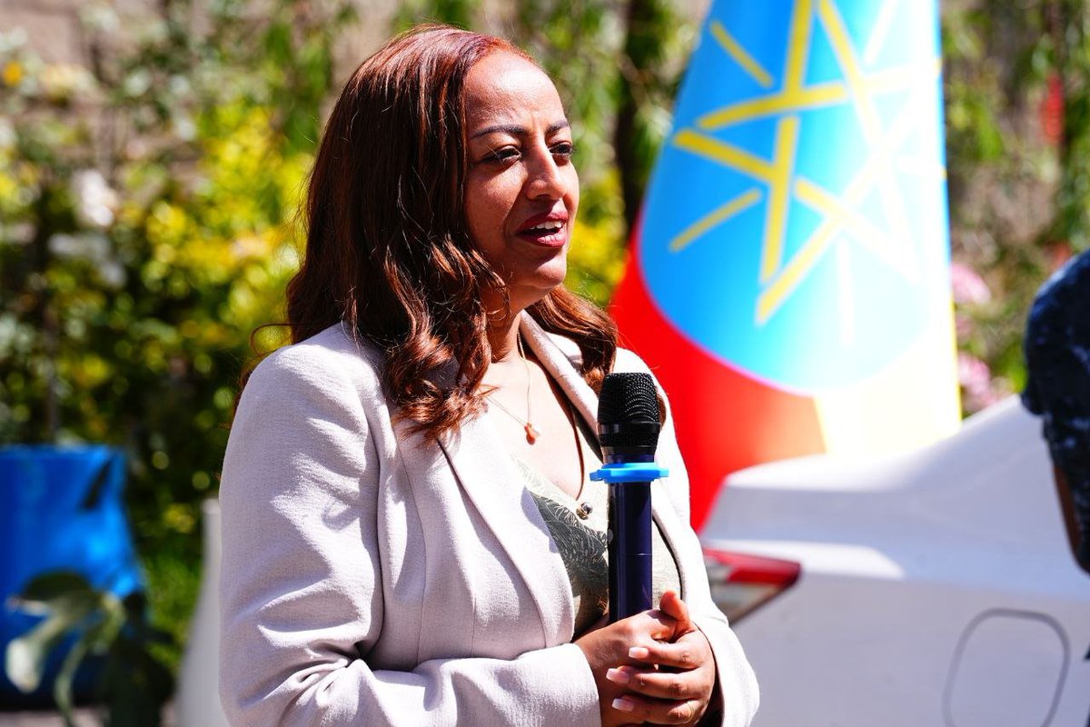 FMoHealth's tweet photo. የ2019 የሰንድቅአላማ ቀን “ሰንደቅአላማችን ለህብረብሄራዊ መግባባት እና ለአንድነታችን” በሚል መሪ ሃሳብ በጤና ሚኒስቴር ተከበረ።
https://t.co/qm3z5WjeBV https://t.co/64liJR5POY