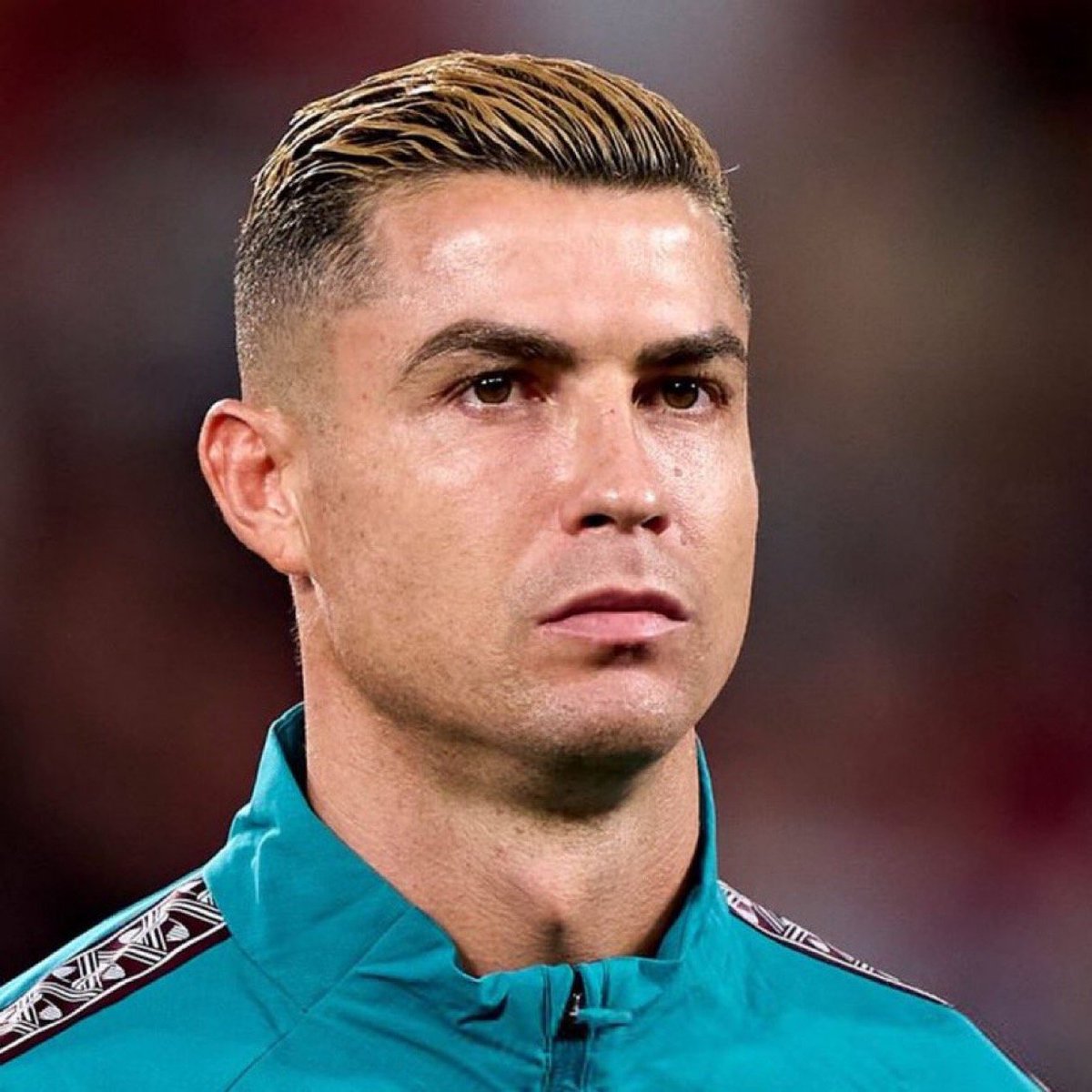 Xborx360's tweet photo. Cristiano Ronaldo declares himself the MOST COMPLETE PLAYER IN FOOTBALL HISTORY!

“If someone prefers Messi, Pelé or Maradona, that’s a matter of personal taste. I RESPECT THAT.

“But to say Cristiano Ronaldo is NOT a complete player is a LIE.

“I AM THE MOST COMPLETE PLAYER.” https://t.co/Lbq5pulZXD